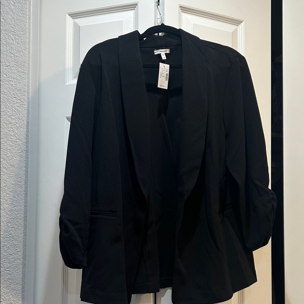 Maurices Women's Black Blazer NWT Sz 2X
